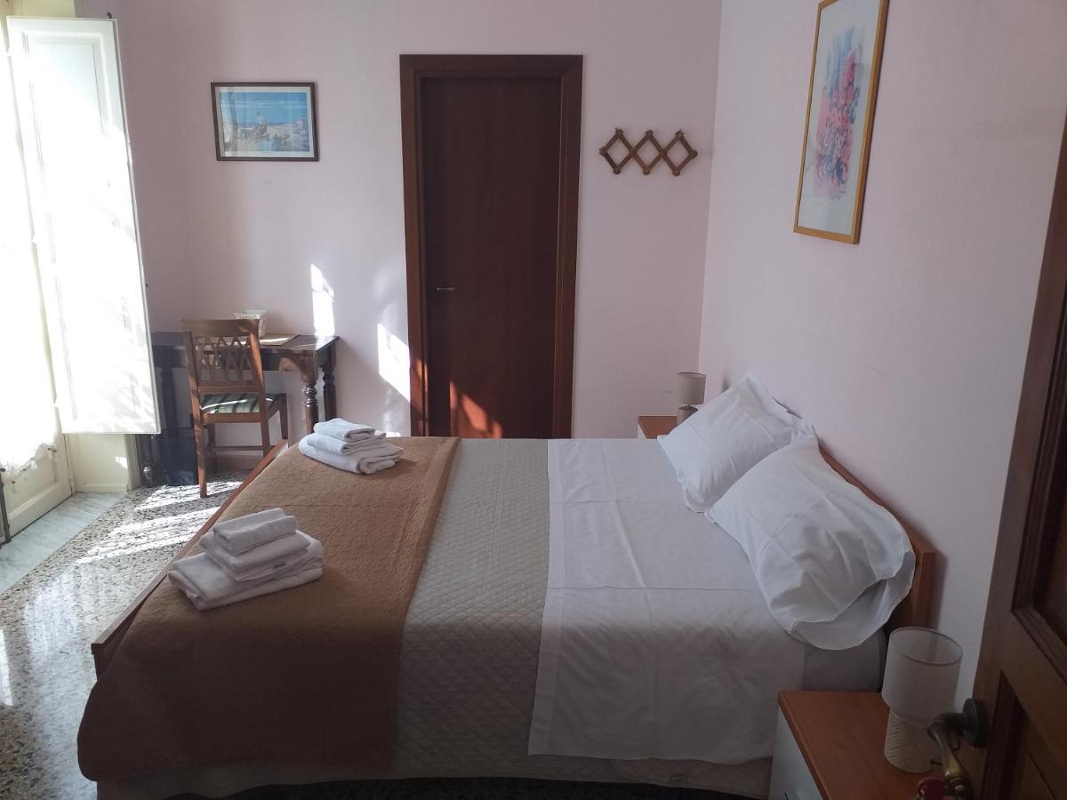 أغريجنتو B&B Batara - "La Terrazza Del Centro" المظهر الخارجي الصورة
